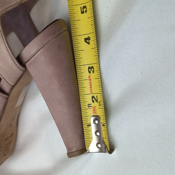 Loeffler Randall button up front - Picture 9 of 10